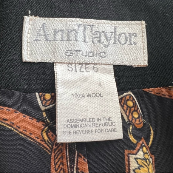 Ann Taylor Vintage 100% Wool Double Breasted Blazer - Picture 5 of 7